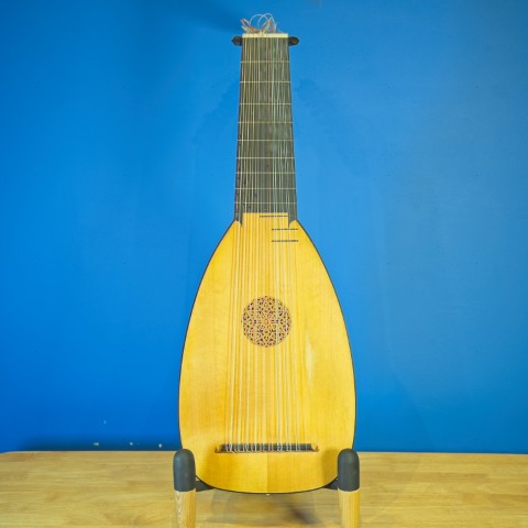 Photo 5 of lute ID 4
